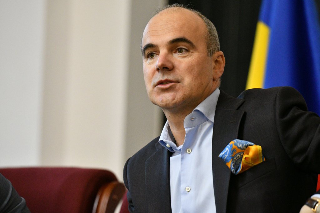 Rareș Bogdan, în tabăra lui Florin Cîţu: „Este un om care nu va concentra puterea într-o singură mână”
