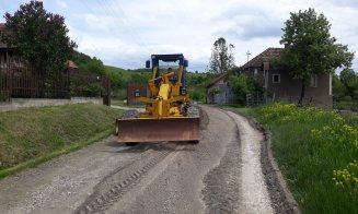 Un nou drum județean din Cluj intră în reparații. Lucrările se vor termina cu turnarea de asfalt