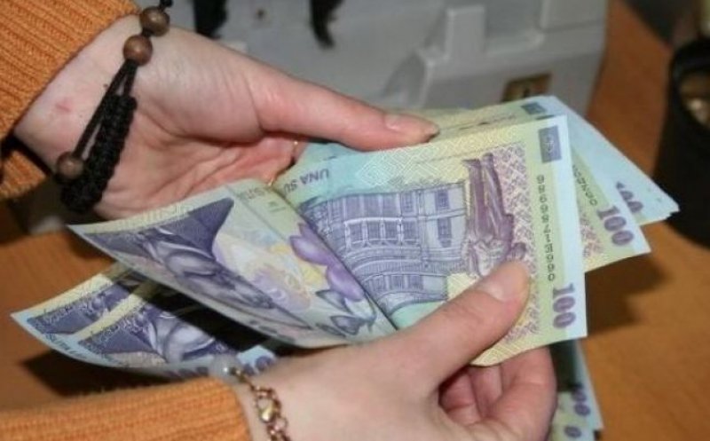 Cluj: Bătrână de 80 de ani, prădată în propria locuinţă. Cum a intrat hoața în casă