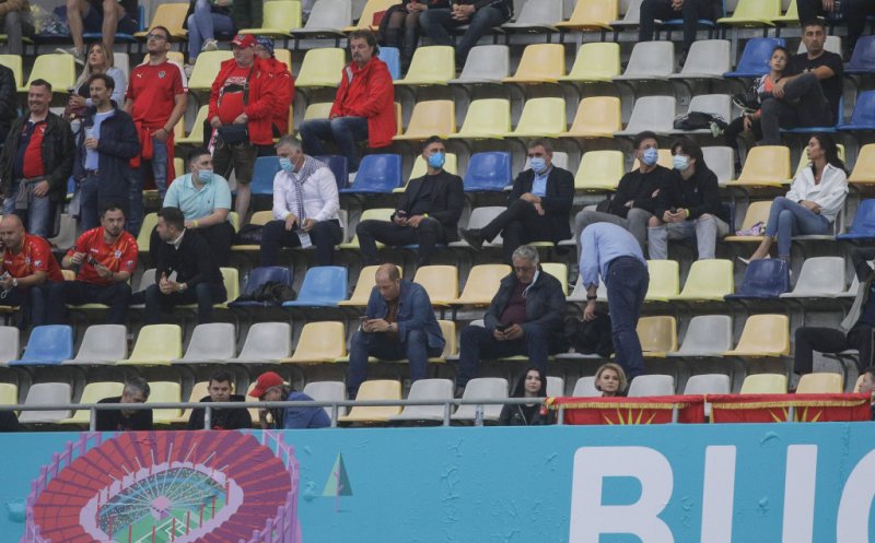 RUŞINE! Hagi, Popescu și Munteanu, trimişi la tribuna a doua. Orban, Barna şi Bode, la VIP