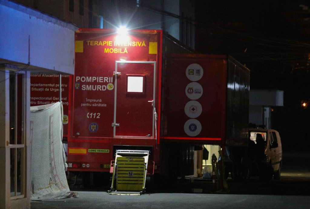 Eroare umană în cazul tragediei din TIR-ul ATI de la Spitalul Victor Babeș. Două persoane au fost reținute