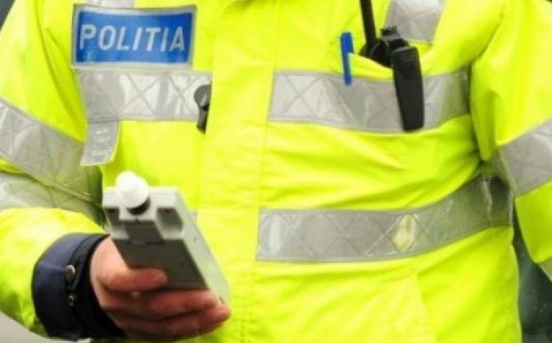 Bărbat de 50 ani, aproape de comă alcoolică, la volan. Polițiștii clujeni l-au reținut pentru 24 de ore