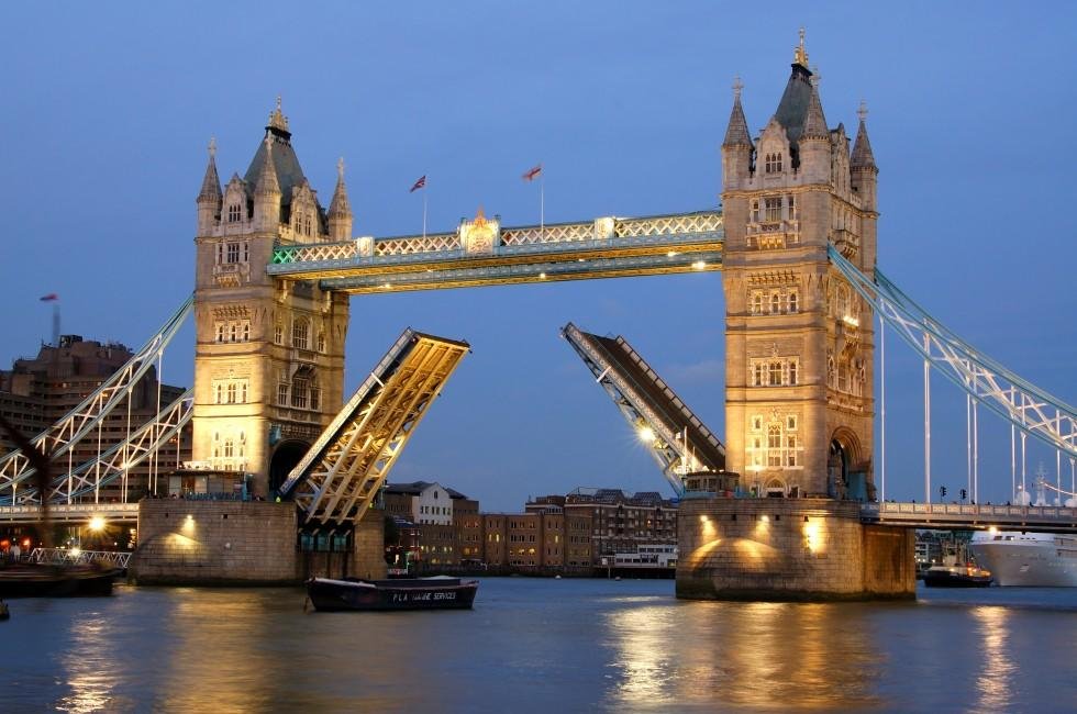Românii din Marea Britanie mai au 28 de zile la dispoziţie pentru a solicita statutul de rezident