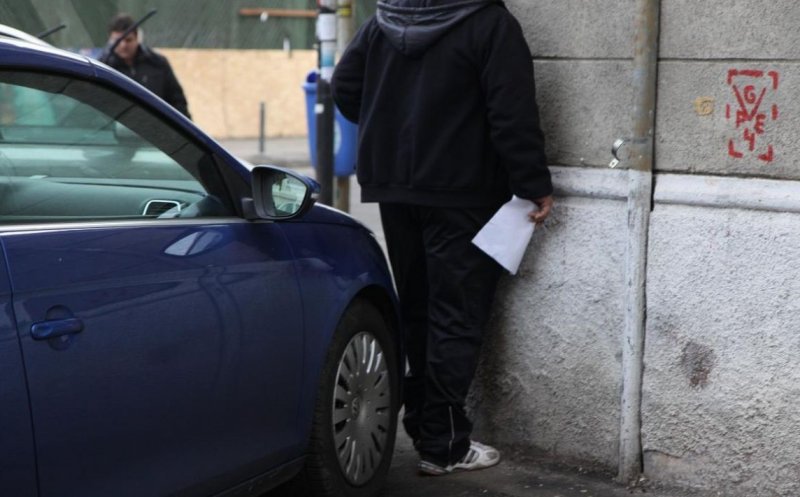 Dreptate pentru pietoni! Amenzi uriașe pentru șoferii care blochează trotuarele