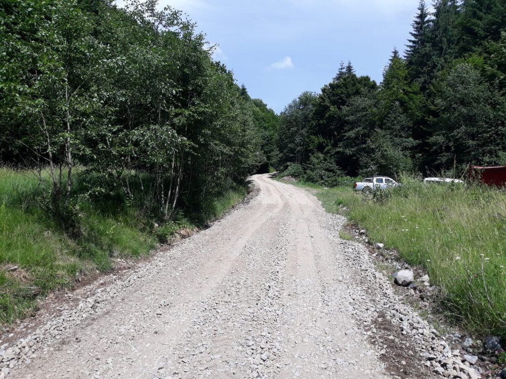 Se repară drumul județean spre Vlădeasa
