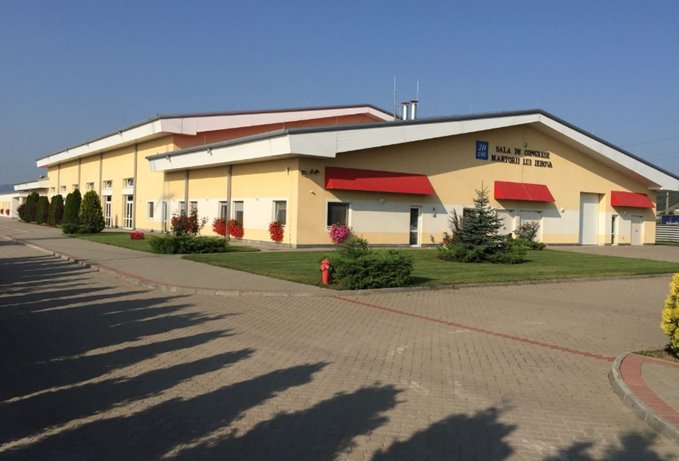 Credința unește oameni de pretutindeni! Din respect pentru viață și sănătate, congresul Martorilor lui Iehova se ţine on-line şi în 2021