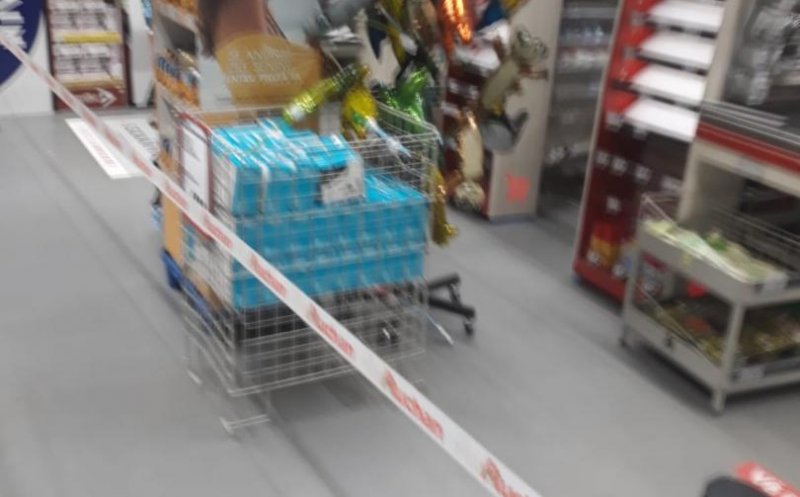 DSVSA Cluj a decis. Zona din magazinul Auchan unde a fost văzut șoarecele rămâne închisă