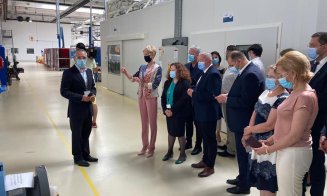 Ministrul Muncii, în vizită la Cluj. A fost la Emerson, Terapia și a participat la Bursa locurilor de muncă
