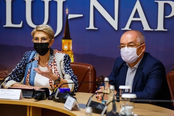 Ministrul Muncii, la Cluj: "Împreună cu domnul Boc am mişcat un proiect de lege. Exercitarea meseriei de bonă va fi posibilă"