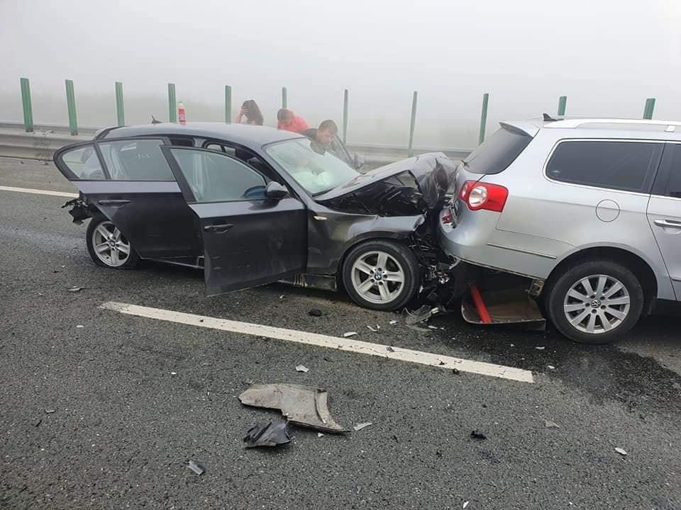 PLANUL ROŞU activat după un carambol cu peste 50 de mașini pe Autostrada Soarelui. Sunt coloane de maşini pe 3 km