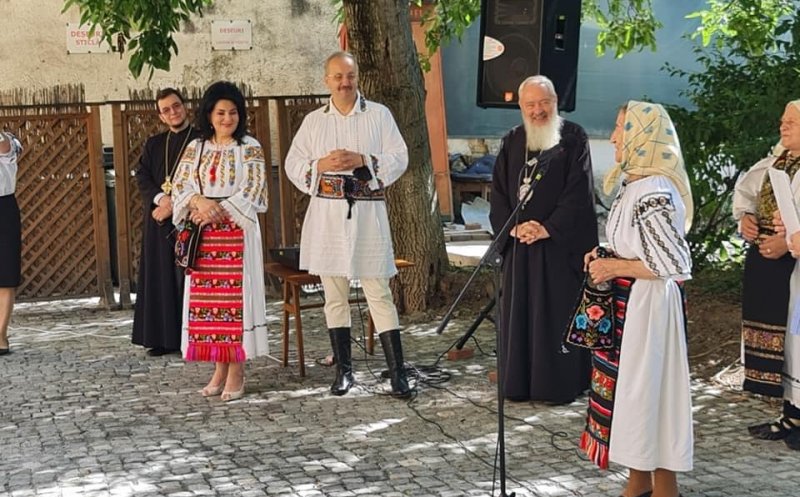 Profesorul Vasile Dâncu, „muzeograf” pentru o zi: „Tradițiile adevărate care au spiritul lucrului și sufletul oamenilor, nu pot să moară”