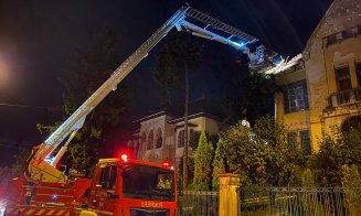 O furtună de 30 de minute a făcut prăpăd în Cluj-Napoca. Primul bilanţ al intervenţiilor pompierilor