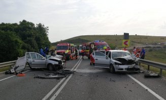 ACCIDENT grav la Cluj, pe centura Vâlcele - Apahida. O maşină arată ca un acordeon, iar două persoane au fost încarcerate