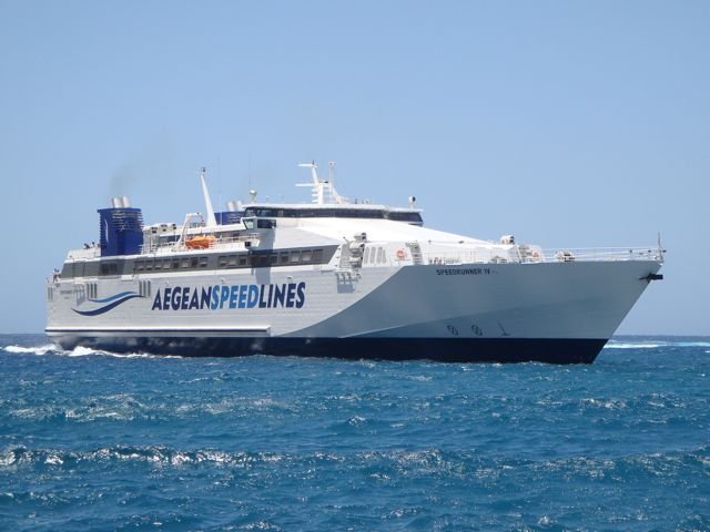 Coronavirus / Mii de turişti, blocaţi la feriboturi în Grecia