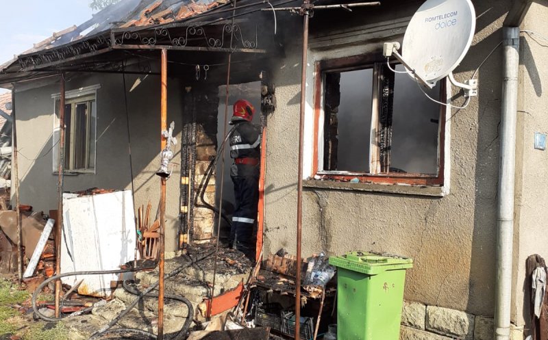 Explozie într-o casă din Cluj. Un bărbat a suferit arsuri