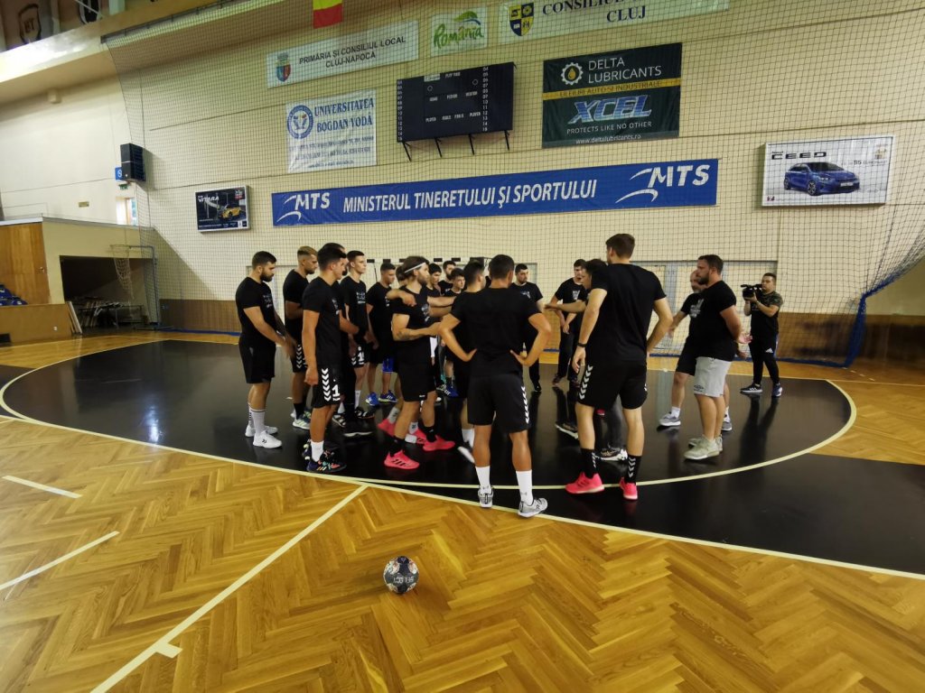 Vești bune la echipa de handbal masculin a Universității Cluj. Un jucător important și-a prelungit contractul