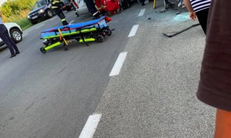 Accident MORTAL în Jucu. Impact între o mașină și un TIR/ S-a solicitat elicopterul SMURD