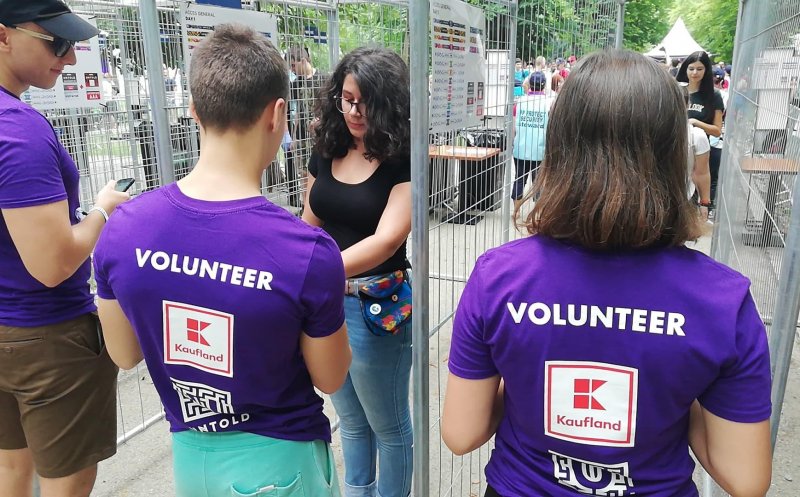 UNTOLD recrutează peste 2000 de voluntari