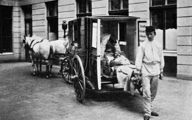 115 ani de existenţă a Ambulanţei în România. Sirenele ambulanţelor vor suna miercuri, la ora 10,00, în toată ţara