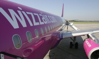 Zeci de români, lăsați pe aeroportul din Barcelona, după ce Wizz Air le-a refuzat îmbarcarea