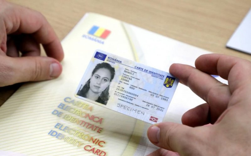 Cum arată noul buletin electronic, lansat in premiera la Cluj-Napoca. Includer funcţionalitatea cardului de sănătate şi unele servicii  e-guvernare