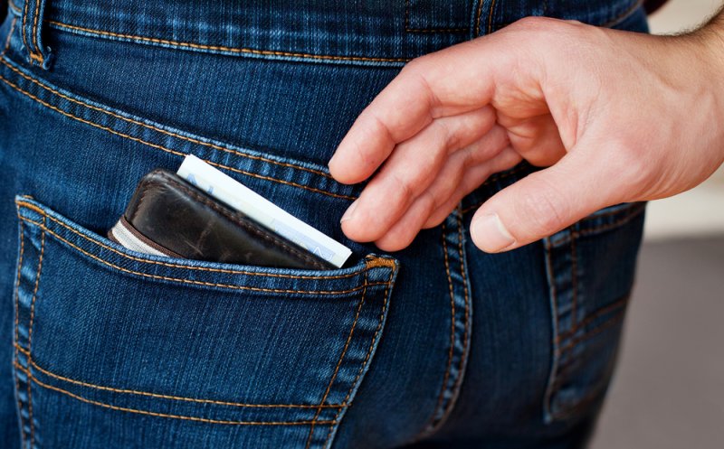 Atenție la hoții de buzunare! Lista celor mai vulnerabile orașe