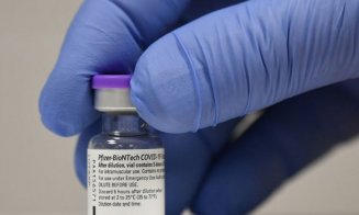 România începe să-și vândă din vaccinurile anti-COVID nefolosite. Cine ar fi cumpărat 700.000 de doze