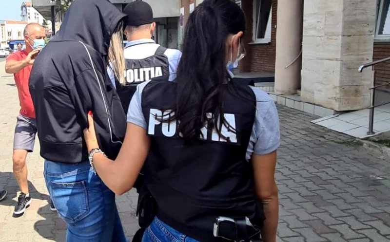 Medic din Cluj-Napoca reţinut. A eliberat certificate FALSE de vaccinare anti-COVID