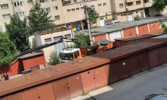 Continuă acţiunea "demolarea garajelor" la Cluj-Napoca: Primul garaj de pe Dorobanţilor pus la pământ