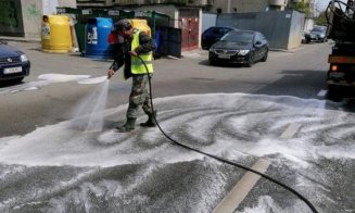 Continuă spălarea străzilor la Cluj