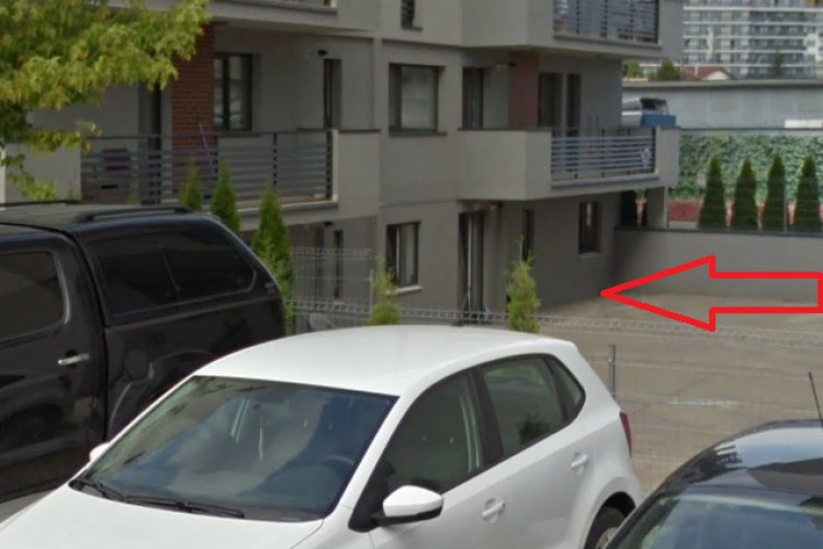 Garajele transformate în locuinţe în Someşeni, desfiinţate de constructor. Boc: "Şi-a cerut scuze şi va despăgubi"