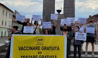 Protest AUR la Cluj: „Alături de studenții UBB discriminați pe motive medicale”