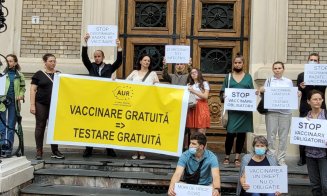 Protest AUR la Cluj: „Alături de studenții UBB discriminați pe motive medicale”