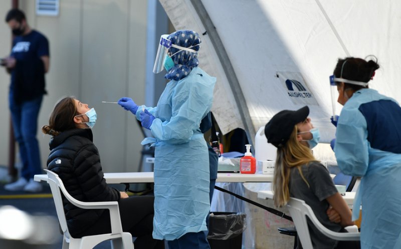Ceştere a cazurilor Delta la persoane sub 40 de ani / 19 persoane au decedat în România, una vaccinată cu schema completă