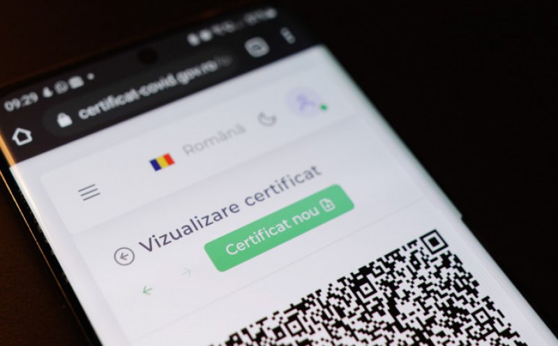 De vineri vor fi recunoscute la ieșirea din țară doar certificatele digitale COVID, care au un cod QR