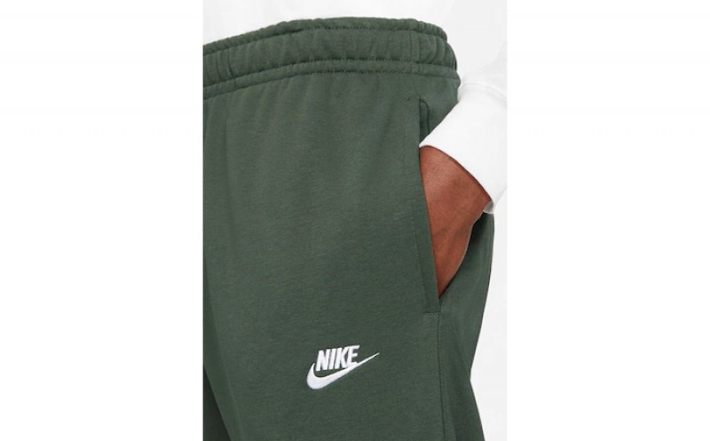 Ce pantaloni să porți în funcție de sportul pe care îl practici
