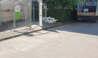 La Cluj-Napoca a fost plantată o ghenă de gunoi fix în dreptul unui loc de parcare. Clujenii se întreabă cum va fi ridicat gunoiul