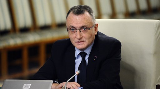 Ce înseamnă că profesorii care nu vor să se testeze sau vaccineze "să se odihnească puțin"