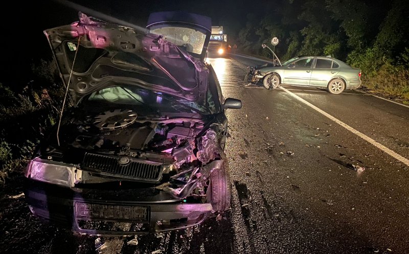 ACCIDENT la ieşirea din Huedin cu victime. Un şofer de 20 de ani a pierdut controlul volanului