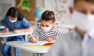 Elevii şi profesorii din Austria vor fi testaţi de trei ori pe săptămână