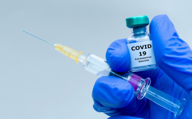 Membrii personalului sanitar din Franța, care nu se vor vaccina anti-COVID, vor fi sancţionaţi