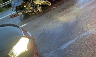 Accident grav în Feleac. Martor: „Motorul unei mașini a zburat” / Circulația este blocată