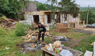 Interlopul Nelson Mondialu cerşeşte bani de la fani pentru casa din Ciurila