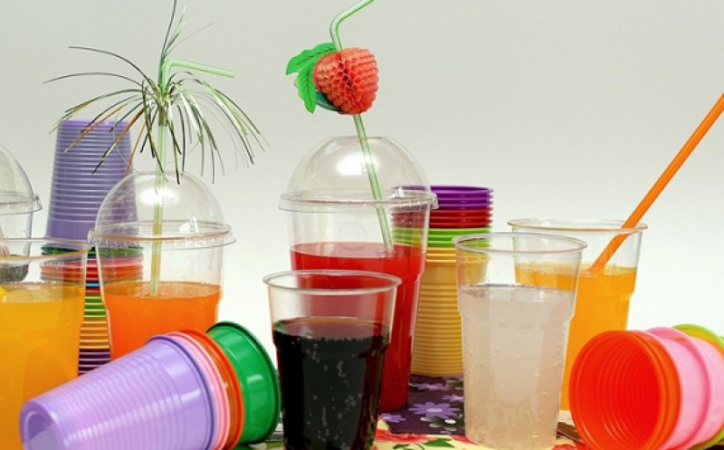 A intrat în vigoare ordonanța anti-plastic. Ce produse dispar din magazine