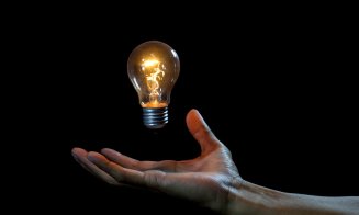 Un bărbat din Alba a primit o facutră  la curent electric de 150.000 de euro. Apartamentul era nelocuit de 20 de ani