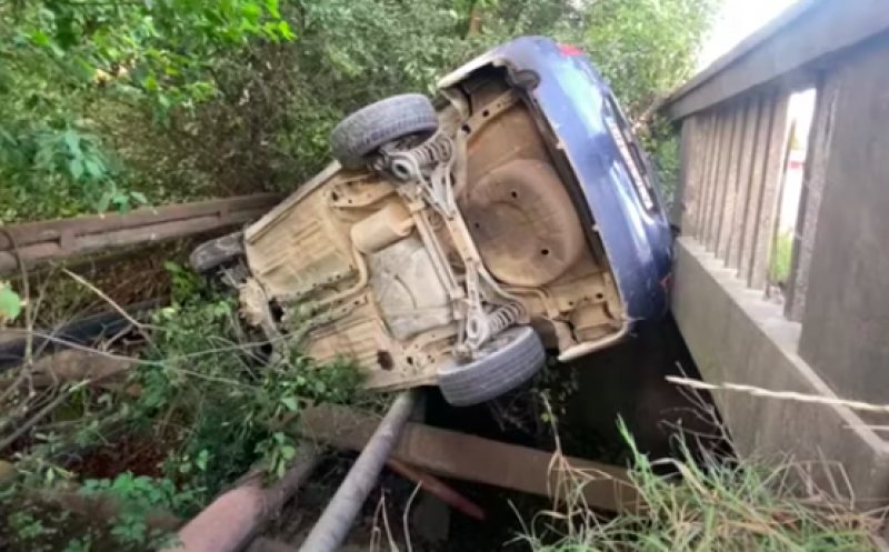 Un bistrițean a făcut accident cu mașina șefului. Se urcase la volan beat și fără permis pe drumurile din Cluj