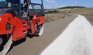 Lucrări de consolidare pe un drum din Cluj. Urmează asfaltarea