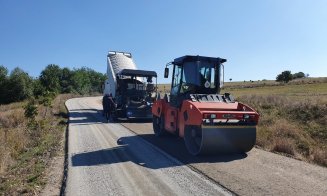 Lucrări de consolidare pe un drum din Cluj. Urmează asfaltarea
