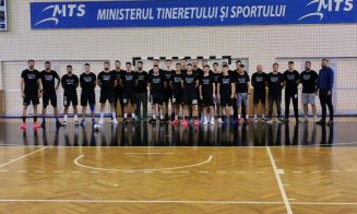 Deplasare pe terenul campioanei pentru handbaliștii Universității Cluj
