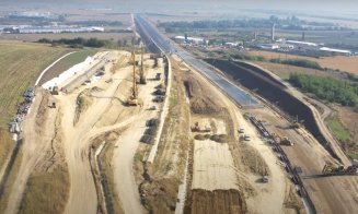 Autostrada A10 Sebeș-Turda, lotul 2, zona alunecării de teren de la Oiejdea: Grecii toarnă balast stabilizat pe un sens de mers